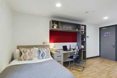1 bed flat, Fletchamstead Highway, Canley, Coventry, CV49BY - Image 2
